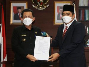 Bupati Bintan Ditahan KPK, Anak Gubernur Kepri Jadi Plt