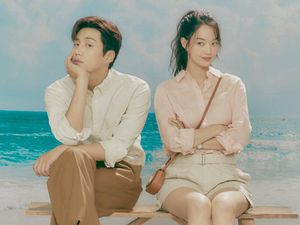 4 Momen Manis Hong Du Shik-Yoon Hye Jin Hometown Cha-Cha-Cha, Bikin Gemas! 4 Momen Manis Hong Du Shik-Yoon Hye Jin Hometown Cha-Cha-Cha, Bikin Gemas!