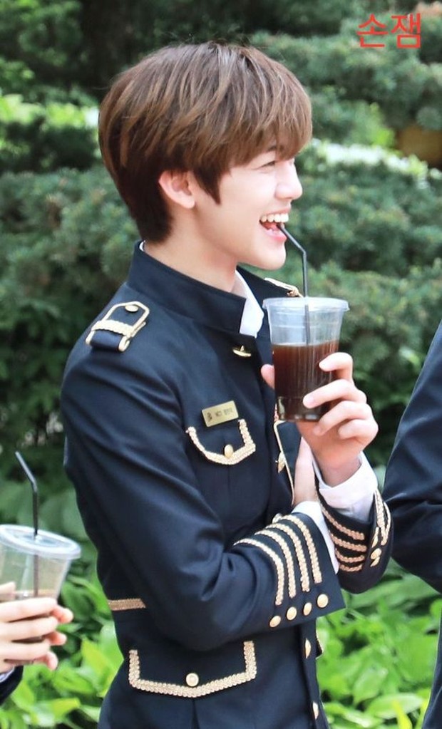 Idol Kpop yang jadi pecadu kopi.