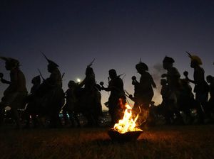 Begini Cara Suku Asli Brasil Pempertahankan Tanah Adat Begini Cara Suku Asli Brasil Pempertahankan Tanah Adat