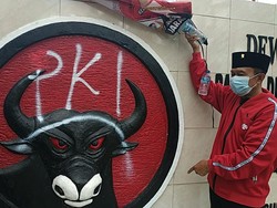 Kantor DPC PDIP Pacitan Jadi Sasaran Vandalisme, Lambang Partai Dicoreti PKI