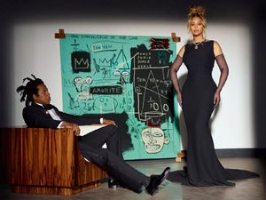 Lukisan Langka Jean-Michel Basquiat Jadi Sorotan di Antara Beyonce dan Jay Z Lukisan Langka Jean-Michel Basquiat Jadi Sorotan di Antara Beyonce dan Jay Z