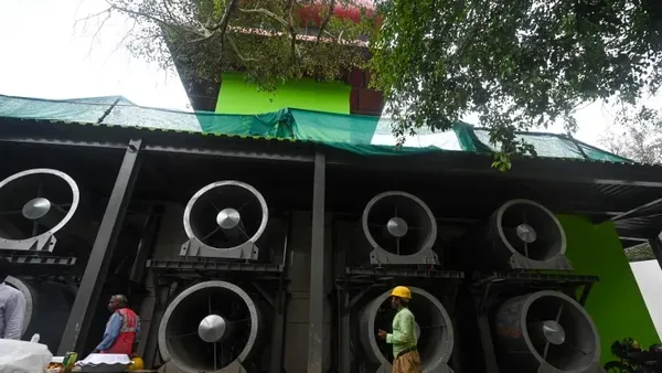 Foto: Penyaring Udara Raksasa ala India
