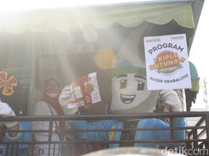 Genjot Pendapatan Pajak, Samsat Pajajaran Dekati Warga Naik Bus Bandros