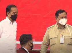 Mesra Jokowi-Prabowo di Tengah Pertemuan Elite PDIP-Gerindra