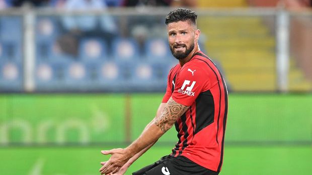 SOCCER-ITALY-SAM-MIL/REPORT Soccer Football - Italy - Serie A - Sampdoria v AC Milan - Stadio Comunale Luigi Ferraris, Genoa, Italy - August 23, 2021 AC Milan's Olivier Giroud reacts REUTERS/Jennifer Lorenzini