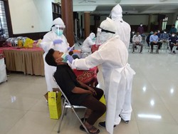 5 Fakta Gibran Pergoki Lagi Sekolah di Solo Nekat PTM Saat PPKM Level 4