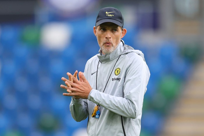 BELFAST, NORTHERN IRELAND - AUGUST 10: Thomas Tuchel, Manager of Chelsea looks on during a Chelsea FC Training Session ahead of the UEFA Super Cup 2021 match between Chelsea FC and Villarreal at Windsor Park on August 10, 2021 in Belfast, Northern Ireland. (Photo by Catherine Ivill/Getty Images)