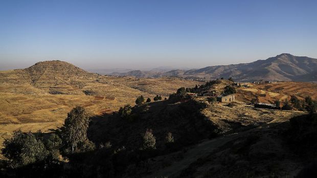 A general view of the Maluti Mountains in Butha Buthe, Lesotho, July 31, 2021. Picture taken July 31, 2021. REUTERS/ Sumaya Hisham