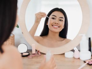 7 Serum Anti Aging yang Bisa Dipakai Sejak Usia Muda 7 Serum Anti Aging yang Bisa Dipakai Sejak Usia Muda