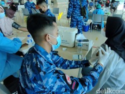 Melihat Antusiasme Masyarakat Jogja Vaksinasi di Bandara YIA