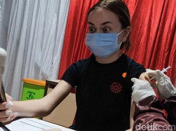 Masyarakat Umum juga Dapat Booster Kedua Vaksin COVID? Ini Kata Satgas