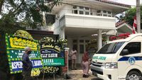 Suasana Rumah Duka Elly Kasim