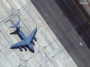 Evakuasi Berakhir, Pesawat Militer Terakhir AS Tinggalkan Afghanistan Evakuasi Berakhir, Pesawat Militer Terakhir AS Tinggalkan Afghanistan