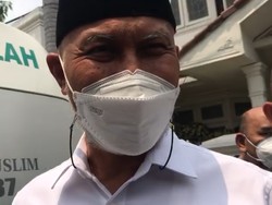 Gubernur Sumbar Mahyeldi Melayat ke Rumah Duka Elly Kasim di Jaktim