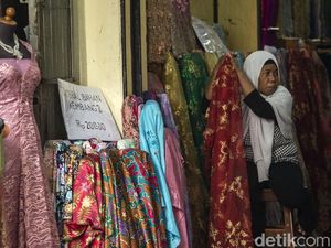 Inflasi Rendah Karena Daya Beli Masyarakat Menurun ? Inflasi Rendah Karena Daya Beli Masyarakat Menurun ?