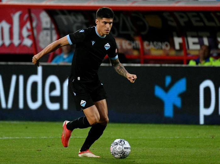ENSCHEDE, NETHERLANDS - AUGUST 07: Joaquin Correa of SS Lazio in action during the Pre-Season Friendly match between Twente v SS Lazio on August 07, 2021 in Enschede, Netherlands. (Photo by Marco Rosi - SS Lazio/Getty Images)