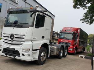 Canggih! Truk Mercedes-Benz Ini Pakai CCTV Jadi Pengganti Kaca Spion Canggih! Truk Mercedes-Benz Ini Pakai CCTV Jadi Pengganti Kaca Spion