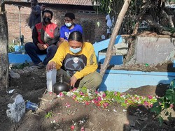 Suami Korban Rumah Ambruk: Tembok Retak Akan Diperbaiki Pas Libur Kerja