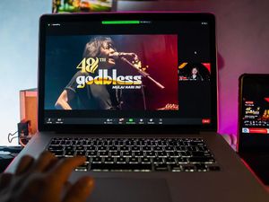 Jokowi Apresiasi Rencana Konser Online Perayaan HUT ke-48 Godbless