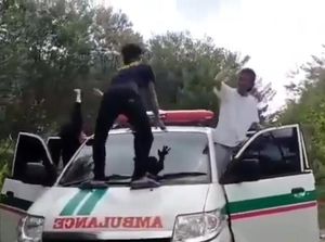 6 Mahasiswa IAIN Palangka Raya Joget-Panjat Ambulans Akan Disidang Etik 6 Mahasiswa IAIN Palangka Raya Joget-Panjat Ambulans Akan Disidang Etik