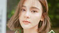 10 Potret Aom Sushar Manaying, Pemeran Yes or No yang Bakal Debut di Netflix