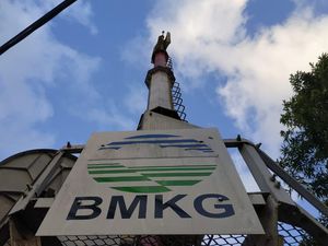 Perkuat Sistem Peringatan Tsunami, BMKG-ESDM Tukar Data-Informasi