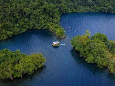 Potret Cantik Danau Terdalam Se-Asia Tenggara di Sulsel