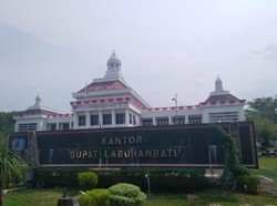 Miliaran Dihabiskan Pemkab Labuhanbatu demi Tablet-Baju Dinas Baru