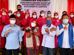 Usai Gabung Koalisi, Zulhas Gerakkan Program Vaksinasi Jokowi