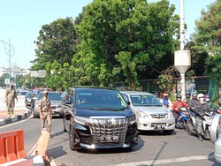 Ada Pemeriksaan Ganjil Genap, Lalin dari Mampang ke Rasuna Said Macet
