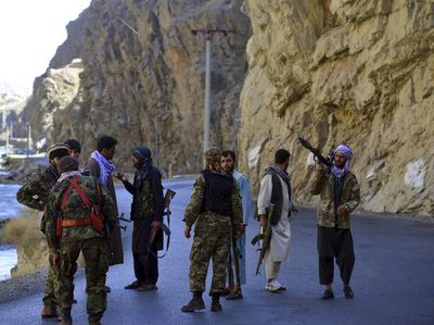 Pasukan Anti-Taliban Jaga Ketat Pertahanan Terakhir Afghanistan