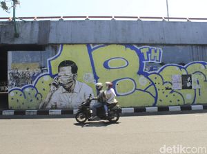 Ini Maksud Polisi Buru Pembuat Mural Mirip Jokowi di Bandung Ini Maksud Polisi Buru Pembuat Mural Mirip Jokowi di Bandung