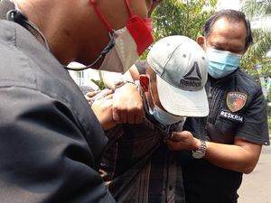 Polisi: Pelaku Pemalakan di Jakbar Minta Jatah Rp 50 Juta ke Staf Proyek Polisi: Pelaku Pemalakan di Jakbar Minta Jatah Rp 50 Juta ke Staf Proyek