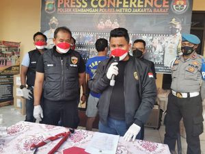 Aksi Preman Palak Uang Keamanan di Jakbar Berakhir di Kantor Polisi Aksi Preman Palak Uang Keamanan di Jakbar Berakhir di Kantor Polisi