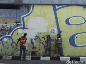 Mural Mirip Jokowi Mata Tertutup Masker Dihapus, Ini Penampakan Terbarunya Mural Mirip Jokowi Mata Tertutup Masker Dihapus, Ini Penampakan Terbarunya