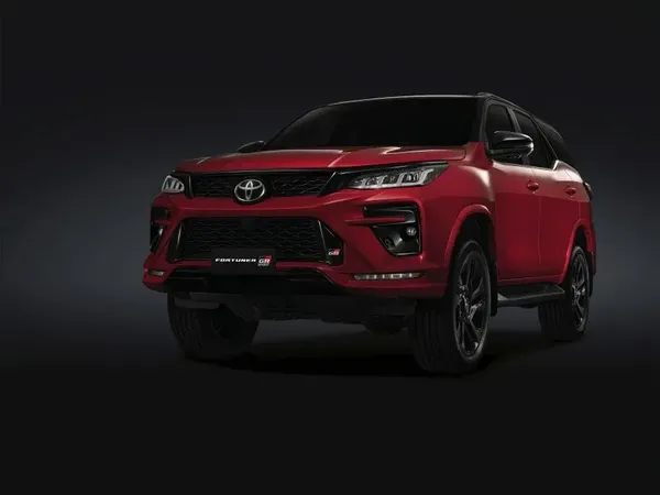 Obat Ganteng Fortuner di Thailand, Ada GR Sport dan Modellista