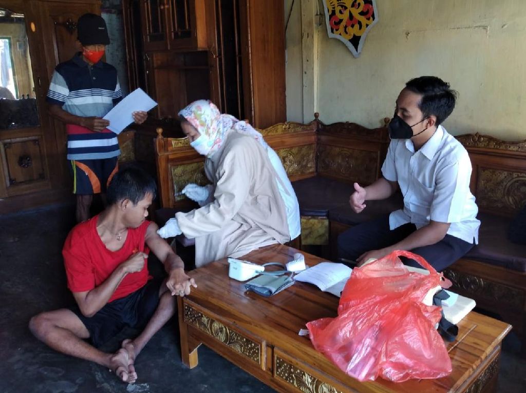 Satgas Banyuwangi Gelar Vaksinasi Door to door hingga ke Desa-desa
