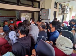 Antusiasme Tinggi, Warga Ciamis Antre Vaksinasi Covid-19 Sejak Subuh