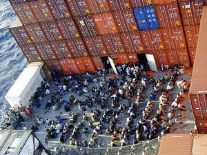 Kisah Kapal Tampa Tolong Pengungsi Afganistan di KM Palapa 20 Tahun Lalu