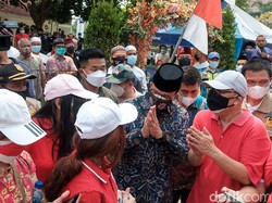 Anies Dialog dengan Warga yang Protes soal Masjid At Tabayyun, Ini Isinya
