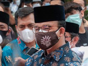 Anies Ungkap Alasan Pencopotan Dirut Jakpro Anies Ungkap Alasan Pencopotan Dirut Jakpro