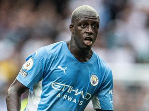 Permohonan Bebas Ditolak, Mendy Tetap Dipenjara Hingga Januari 2022 Permohonan Bebas Ditolak, Mendy Tetap Dipenjara Hingga Januari 2022
