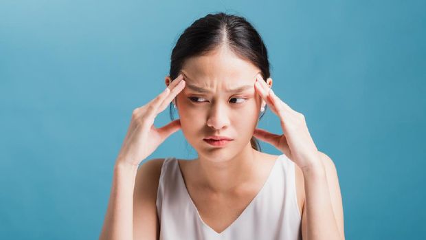 Ilustrasi perempuan sedih