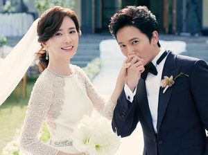 Lee Bo Young Beberkan Sosok Ji Sung Sebagai Suami di Rumah Lee Bo Young Beberkan Sosok Ji Sung Sebagai Suami di Rumah
