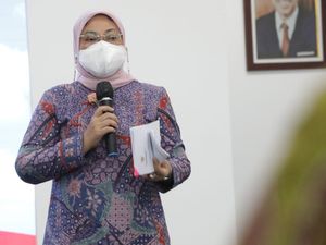 Menaker Imbau Perusahaan Sektor Esensial Perketat Prokes