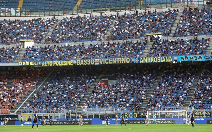 MILAN, ITALY - AUGUST 21: The FC Internazionale fans during the Serie A match between FC Internazionale v Genoa CFC at Stadio Giuseppe Meazza on August 21, 2021 in Milan, Italy. (Photo by Marco Luzzani/Getty Images)