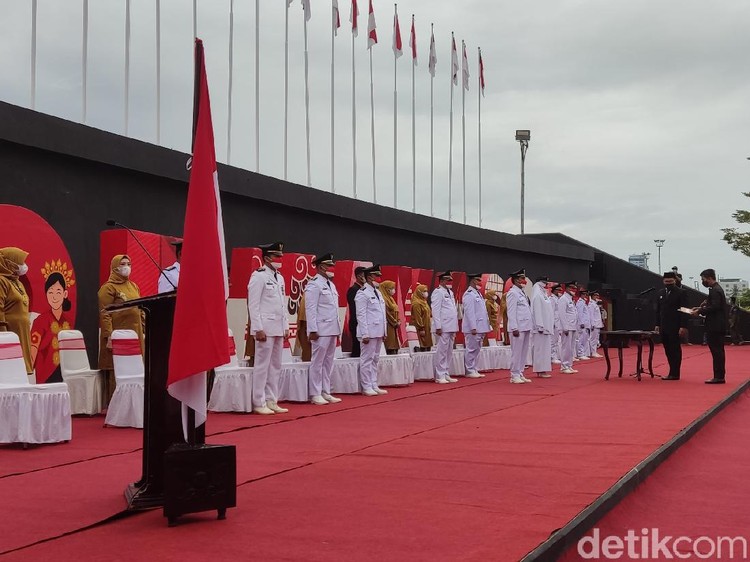 Kembalinya 15 Camat Pendukung Jokowi Setelah Sempat Didemosi