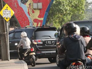 Aksi Tempel Stiker di Rambu Lalin Viral, Pelajar di Gunungkidul Diciduk Polisi