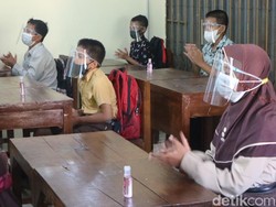 Suasana Simulasi Sekolah Tatap Muka Terbatas di Kudus Saat PPKM Level 2
